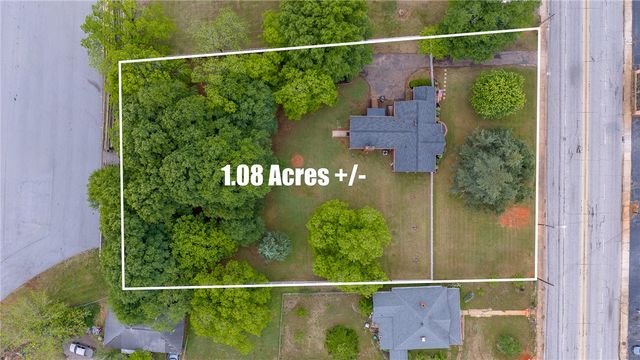 709 W Main Street, Pickens, SC 29671