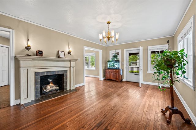 709 W Main Street, Pickens, SC 29671