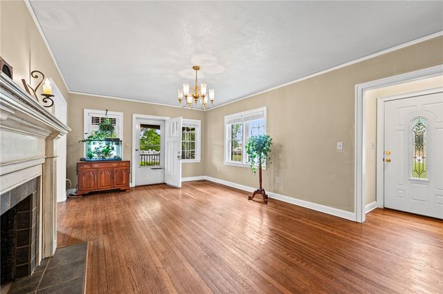 709 W Main Street, Pickens, SC 29671
