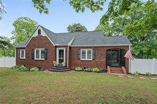 709 W Main Street, Pickens, SC 29671