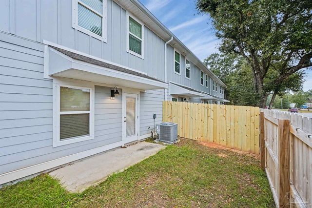 2946 Overcup St, Pensacola, FL 32514