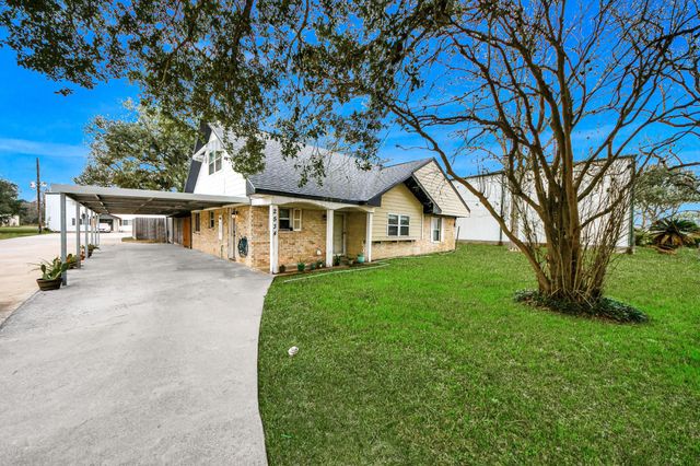 2534 Garden Road CR109, Pearland, TX 77581