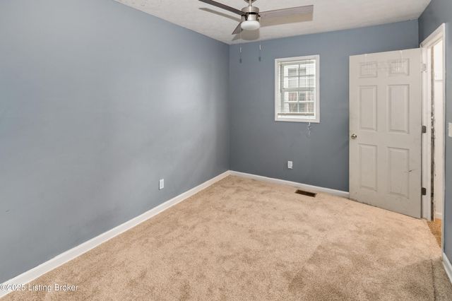 1926 W Chestnut St, Louisville, KY 40203