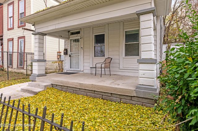 1926 W Chestnut St, Louisville, KY 40203