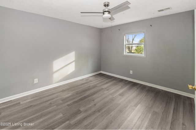 1926 W Chestnut St, Louisville, KY 40203