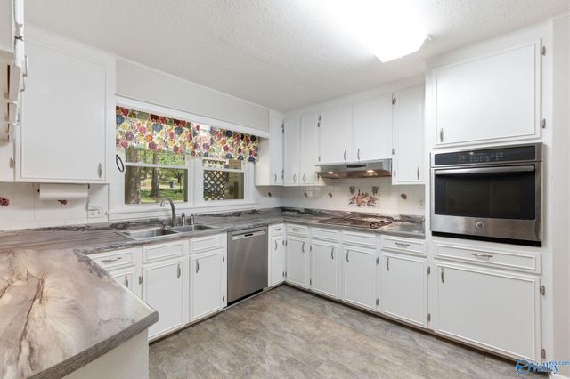 2612 Vista Drive SE, Huntsville, AL 35803