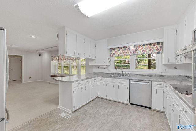 2612 Vista Drive SE, Huntsville, AL 35803