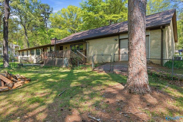 2612 Vista Drive SE, Huntsville, AL 35803