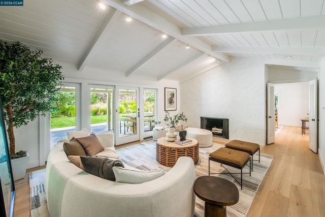 848 Santa Maria Way, Lafayette, CA 94549