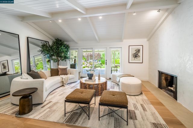 848 Santa Maria Way, Lafayette, CA 94549