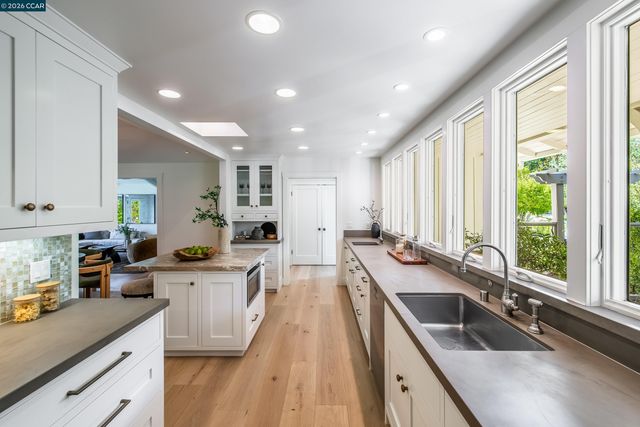 848 Santa Maria Way, Lafayette, CA 94549