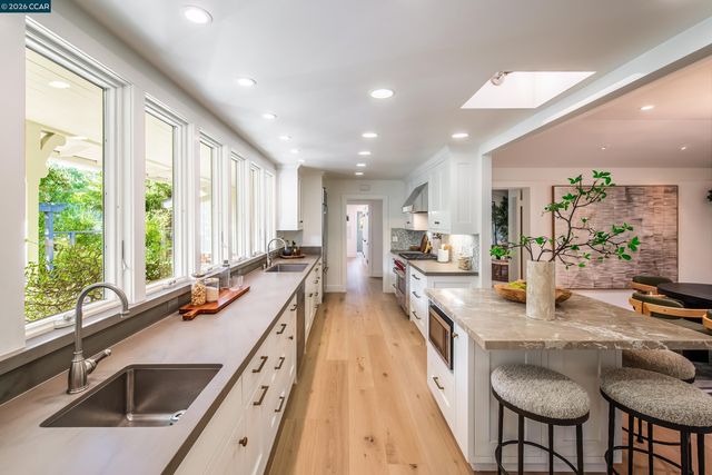 848 Santa Maria Way, Lafayette, CA 94549