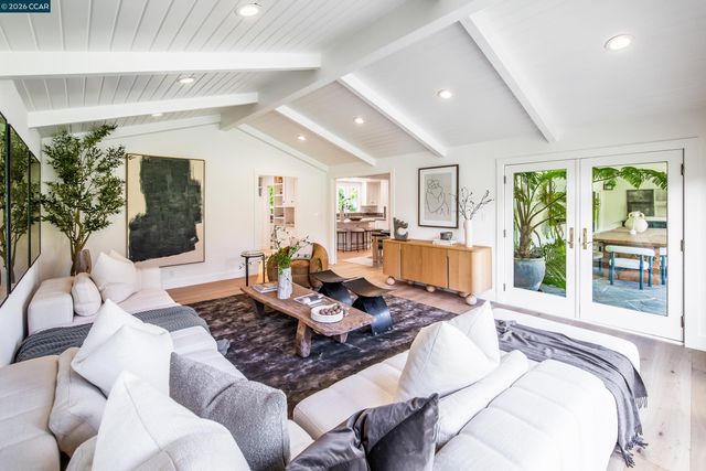 848 Santa Maria Way, Lafayette, CA 94549
