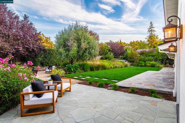 848 Santa Maria Way, Lafayette, CA 94549