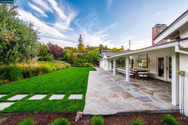 848 Santa Maria Way, Lafayette, CA 94549