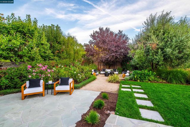 848 Santa Maria Way, Lafayette, CA 94549