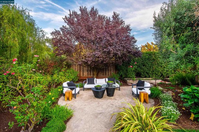 848 Santa Maria Way, Lafayette, CA 94549