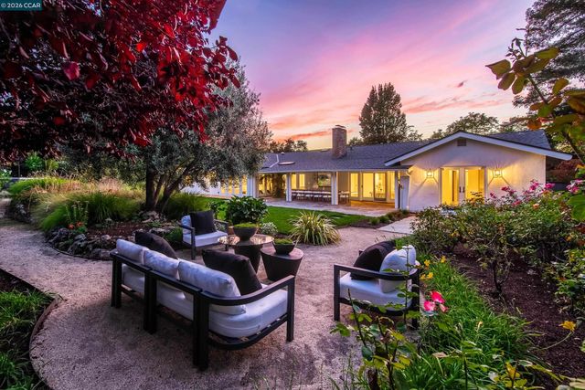 848 Santa Maria Way, Lafayette, CA 94549