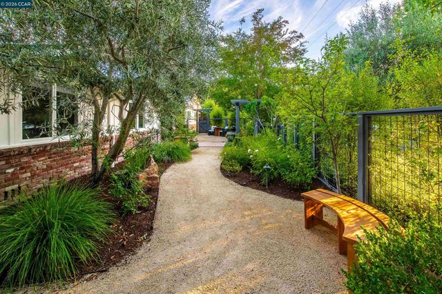 848 Santa Maria Way, Lafayette, CA 94549
