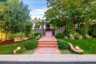 848 Santa Maria Way, Lafayette, CA 94549