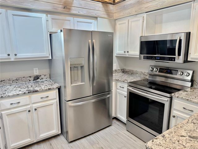 1652 PALM HILL DRIVE, Longwood, FL 32750