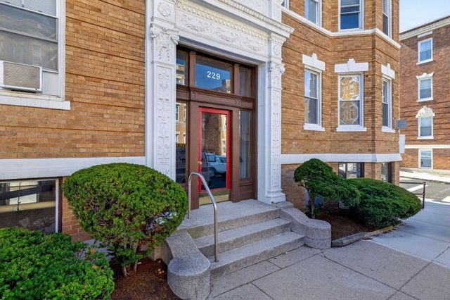 229 Kelton Street 10, Boston, MA 02134