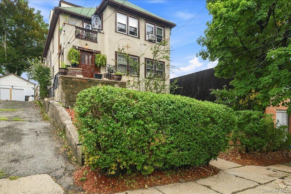 461 S 1st Avenue, Mount Vernon, NY 10550 — photo 2