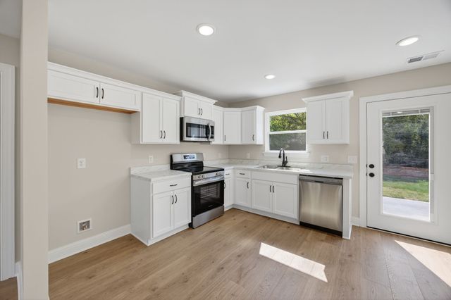 1022 West College Lot 2, Greenbrier, TN 37073