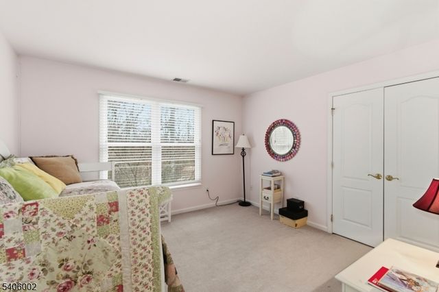 118 Apgar Way, Bethlehem Twp., NJ 08802