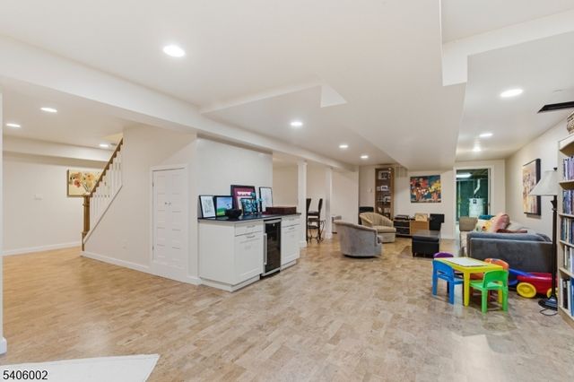 118 Apgar Way, Bethlehem Twp., NJ 08802