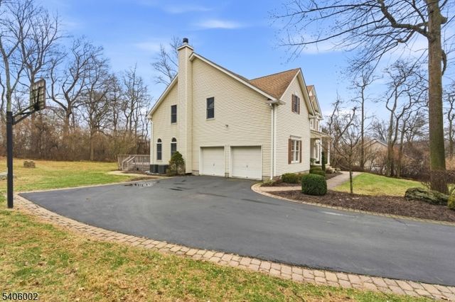 118 Apgar Way, Bethlehem Twp., NJ 08802