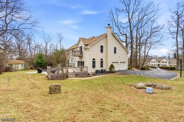 118 Apgar Way, Bethlehem Twp., NJ 08802