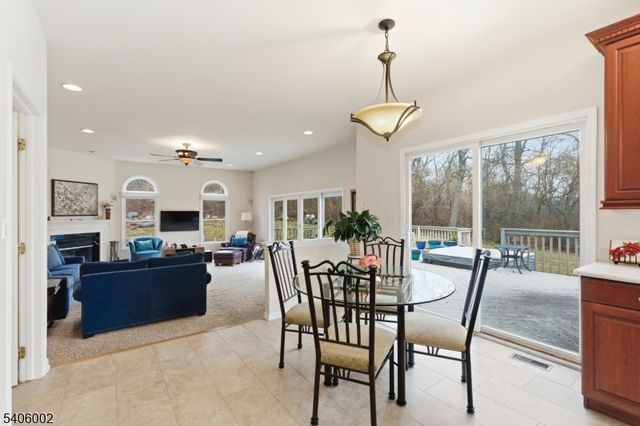 118 Apgar Way, Bethlehem Twp., NJ 08802