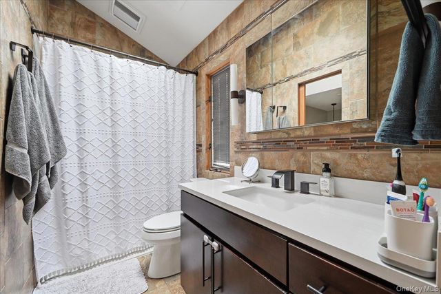 9 Adrian Drive, Ronkonkoma, NY 11779