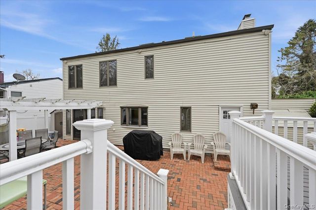 9 Adrian Drive, Ronkonkoma, NY 11779