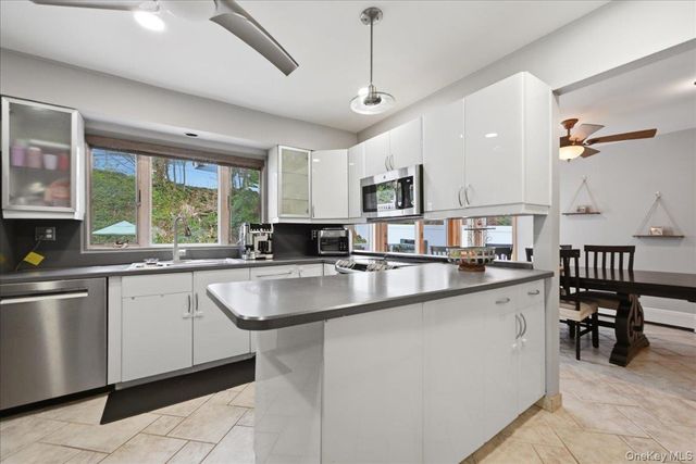 9 Adrian Drive, Ronkonkoma, NY 11779