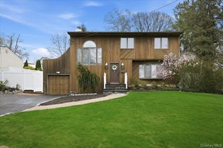 9 Adrian Drive, Ronkonkoma, NY 11779