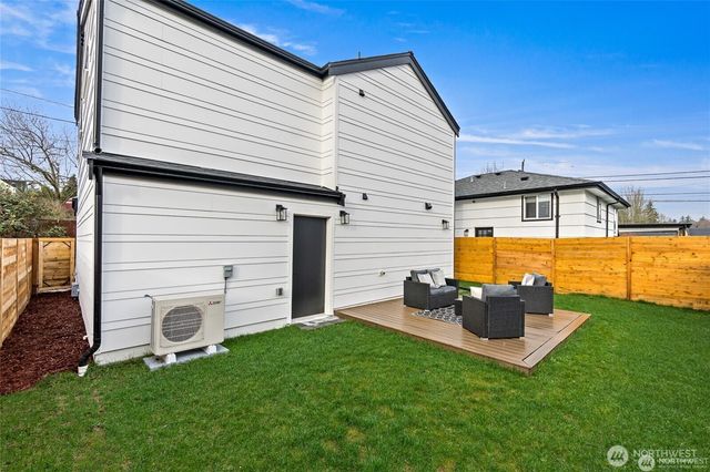 3511 SW Trenton Street, Seattle, WA 98126