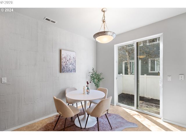 9228 Sw CASCARA Ln, Tualatin, OR 97062