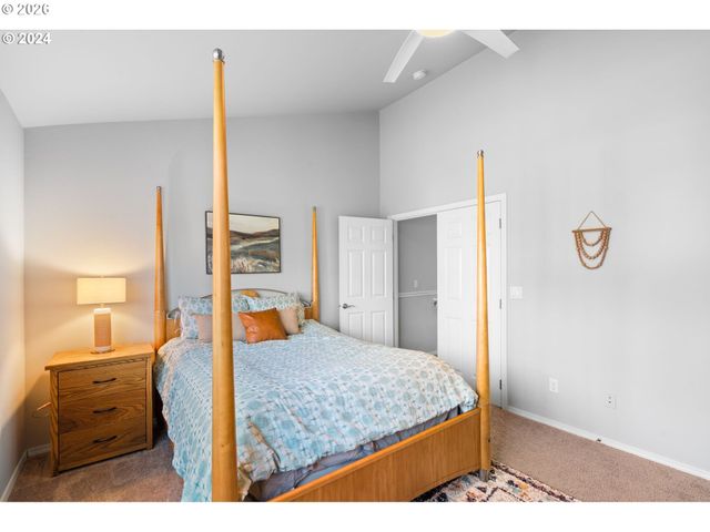 9228 Sw CASCARA Ln, Tualatin, OR 97062