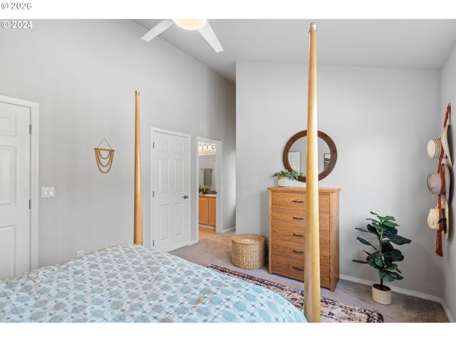 9228 Sw CASCARA Ln, Tualatin, OR 97062