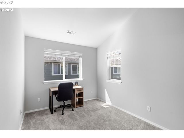 9228 Sw CASCARA Ln, Tualatin, OR 97062