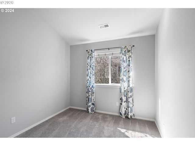 9228 Sw CASCARA Ln, Tualatin, OR 97062