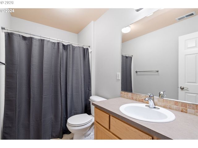 9228 Sw CASCARA Ln, Tualatin, OR 97062