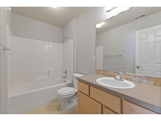 9228 Sw CASCARA Ln, Tualatin, OR 97062