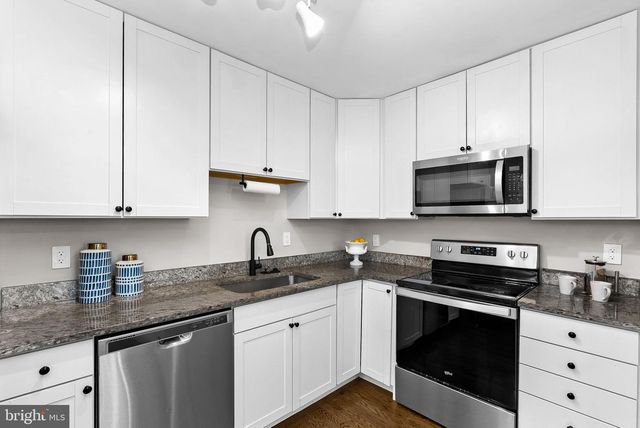 647 BATTLE AVE, Winchester, VA 22601