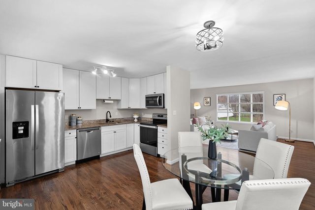 647 BATTLE AVE, Winchester, VA 22601