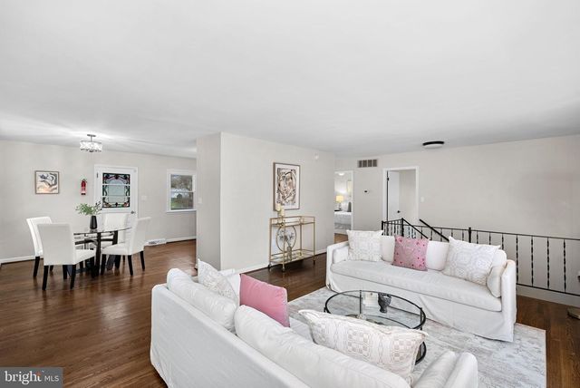 647 BATTLE AVE, Winchester, VA 22601