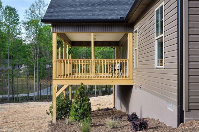 140 Calvin Street, High Point, NC 27262