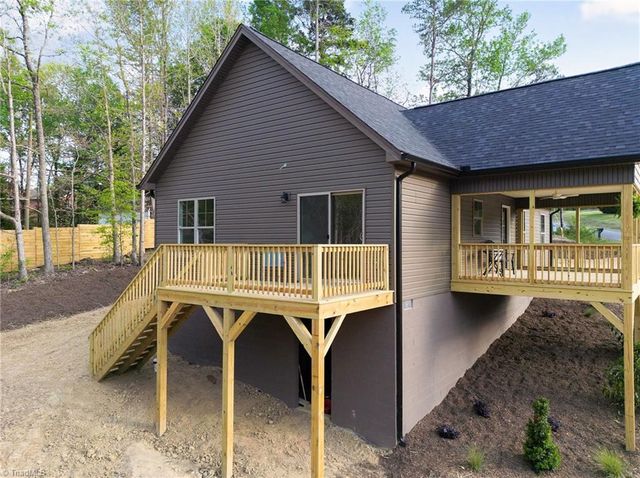 140 Calvin Street, High Point, NC 27262